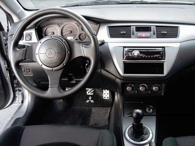 lancer_20_inside.jpg