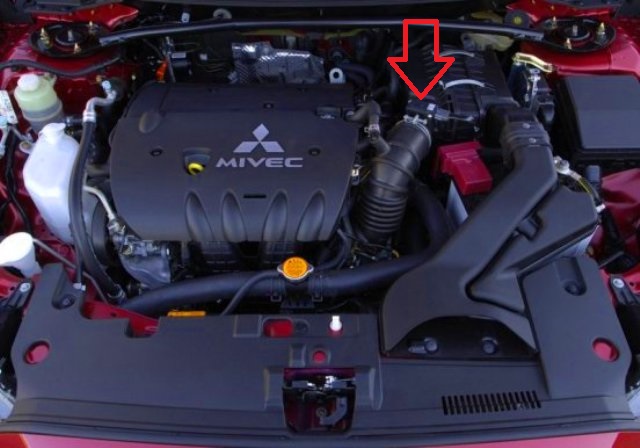 Mitsubishi_lancer_motor.jpg